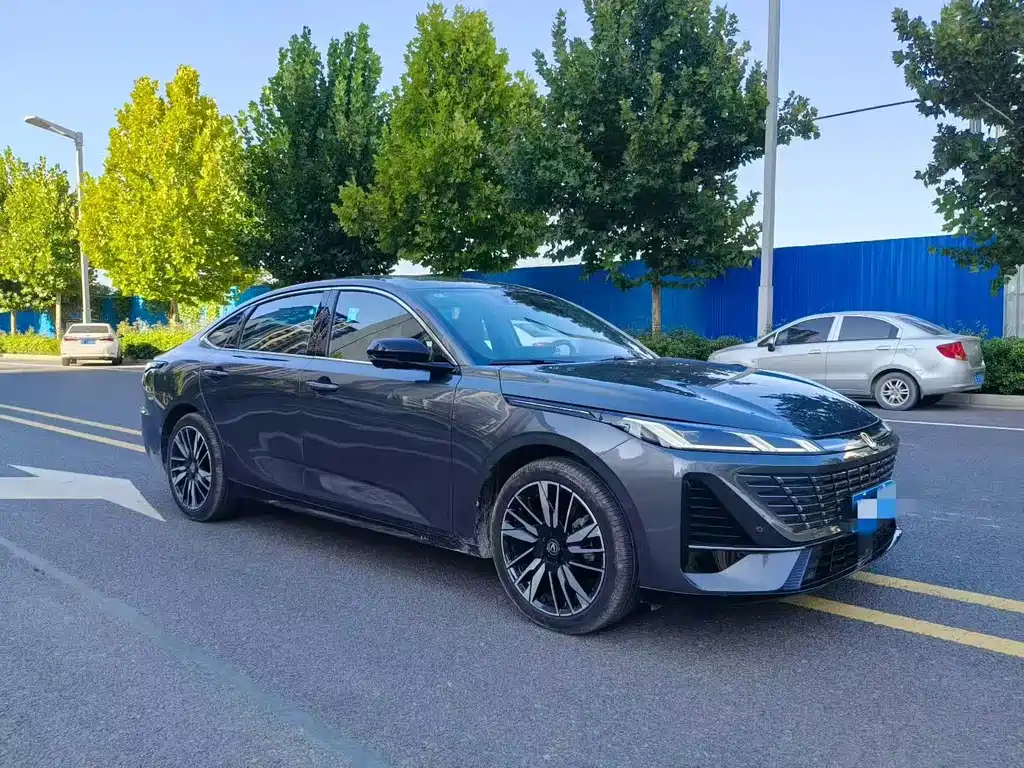 Changan Eado — миниатюра 3