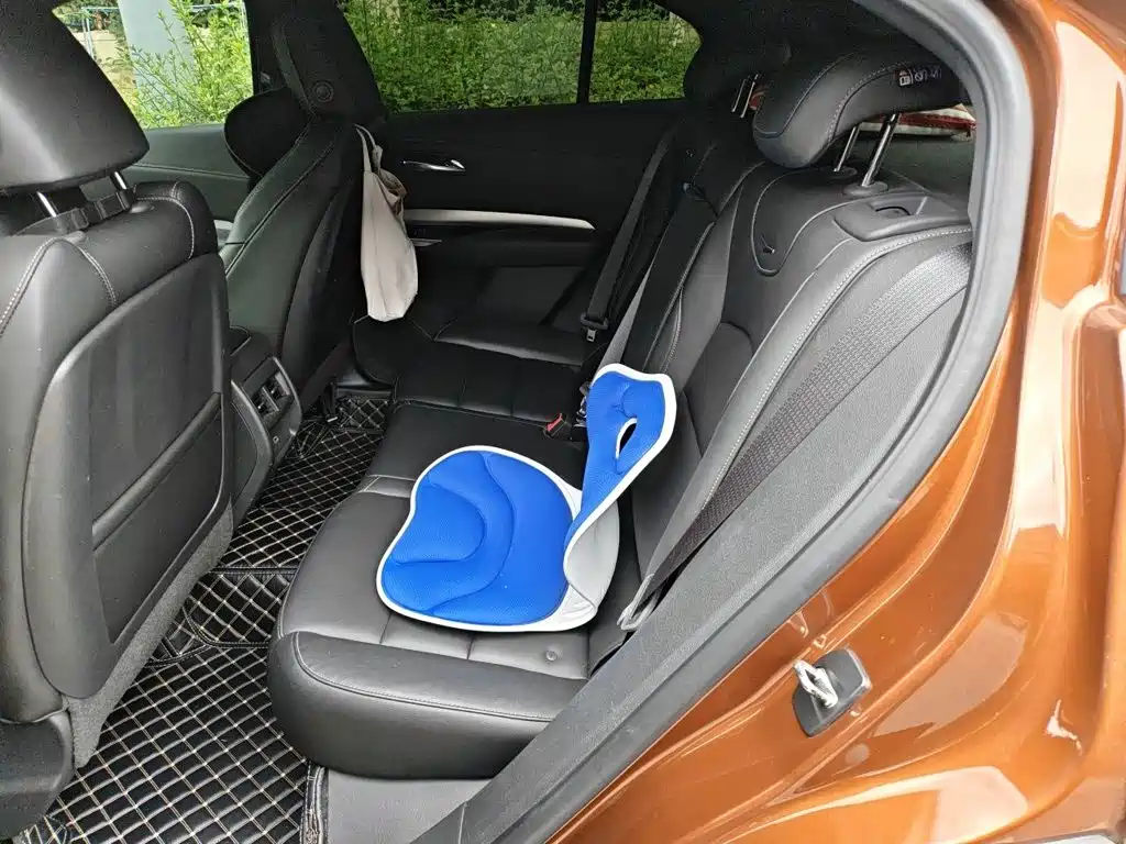 Cadillac XT4 — миниатюра 13