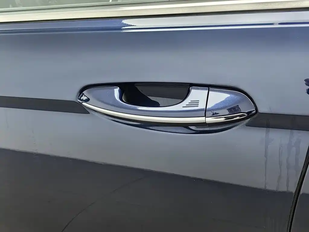 Ford Taurus — миниатюра 18