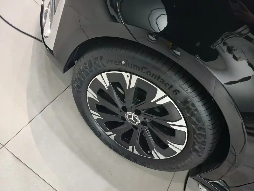 MERCEDES-BENZ V CLASS