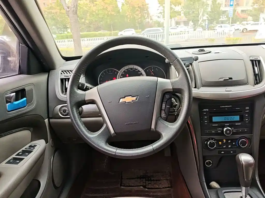 Chevrolet Epica — миниатюра 11