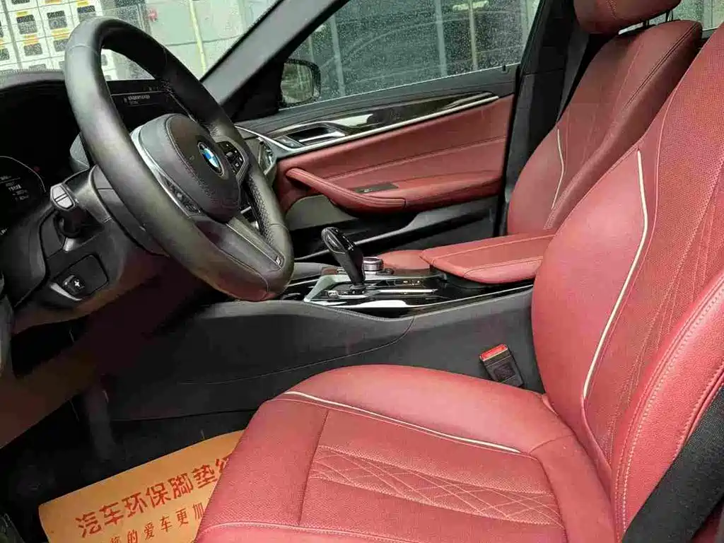BMW 5 Series — миниатюра 9