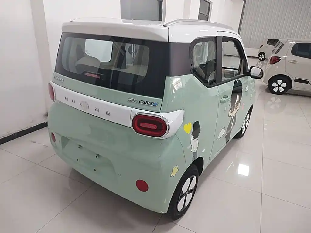 Wuling MINIEV — миниатюра 7