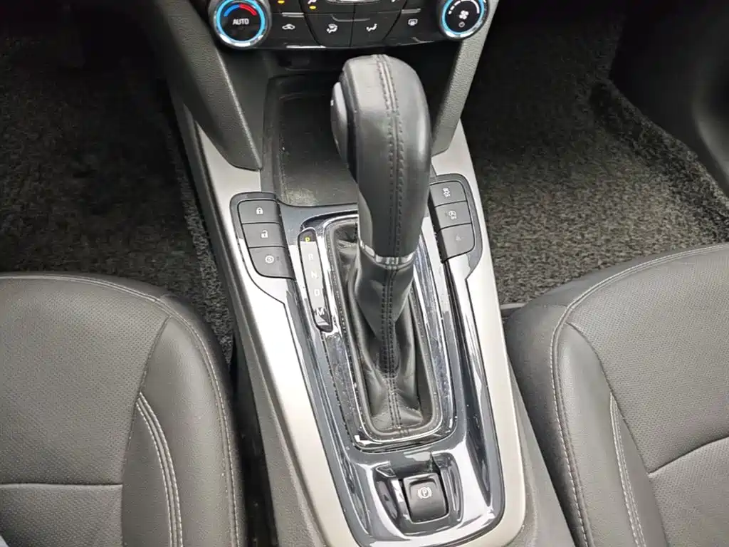 Chevrolet Malibu — миниатюра 14