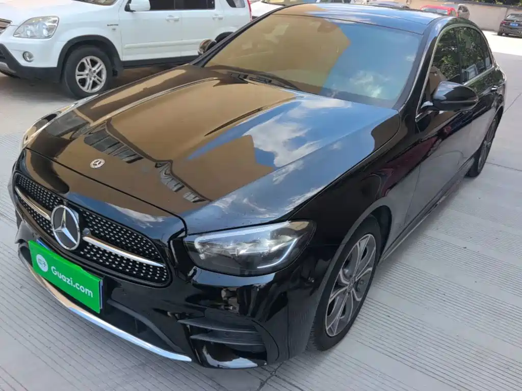 Mercedes-Benz E-Class — миниатюра 2