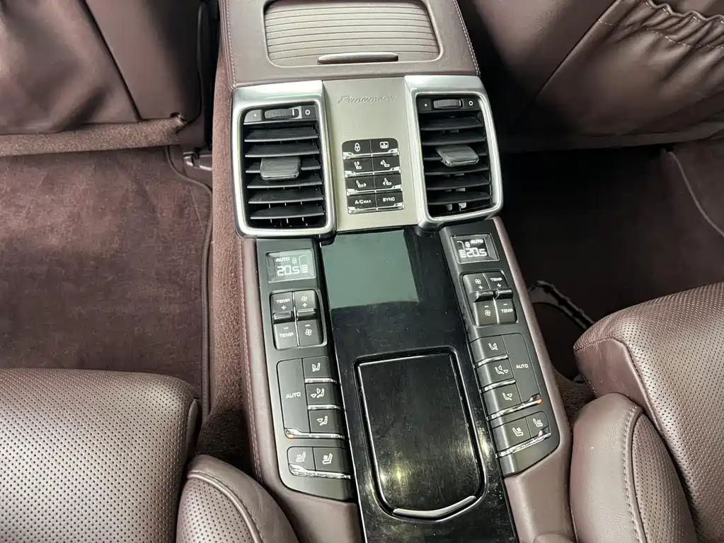 Porsche Panamera — миниатюра 8