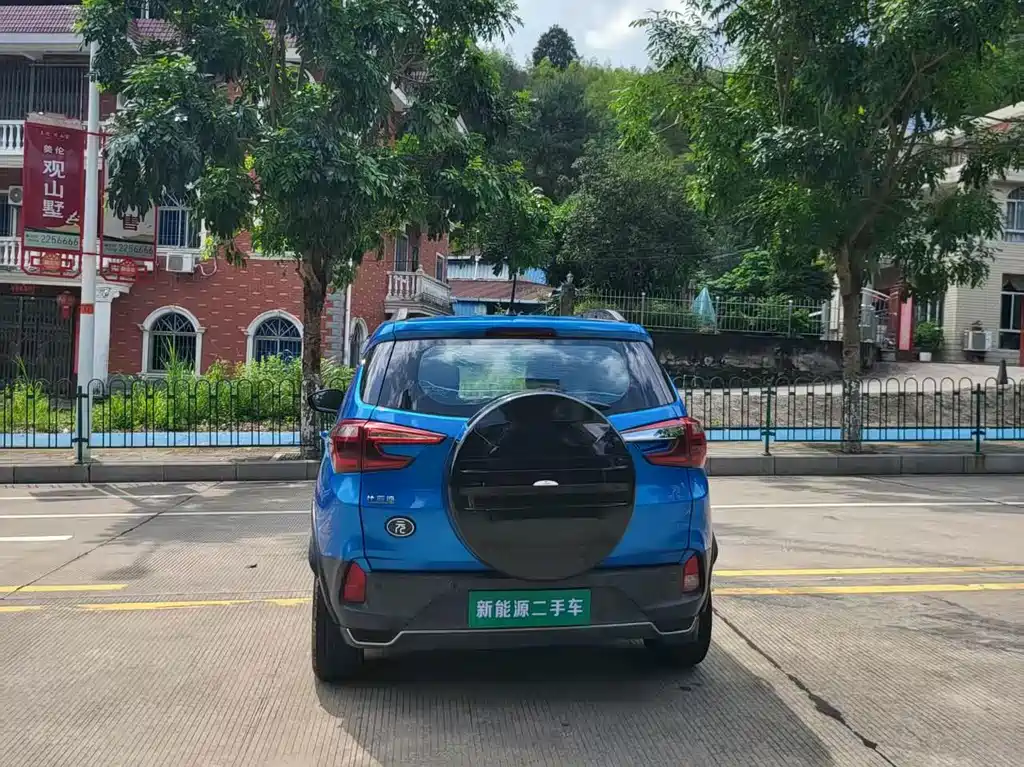 BYD Yuan EV — миниатюра 11