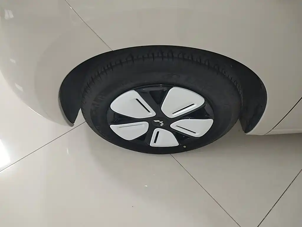 Wuling MINIEV — миниатюра 23