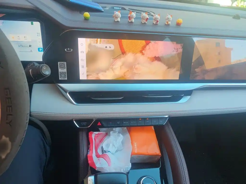 Geely Xingyue L — миниатюра 6