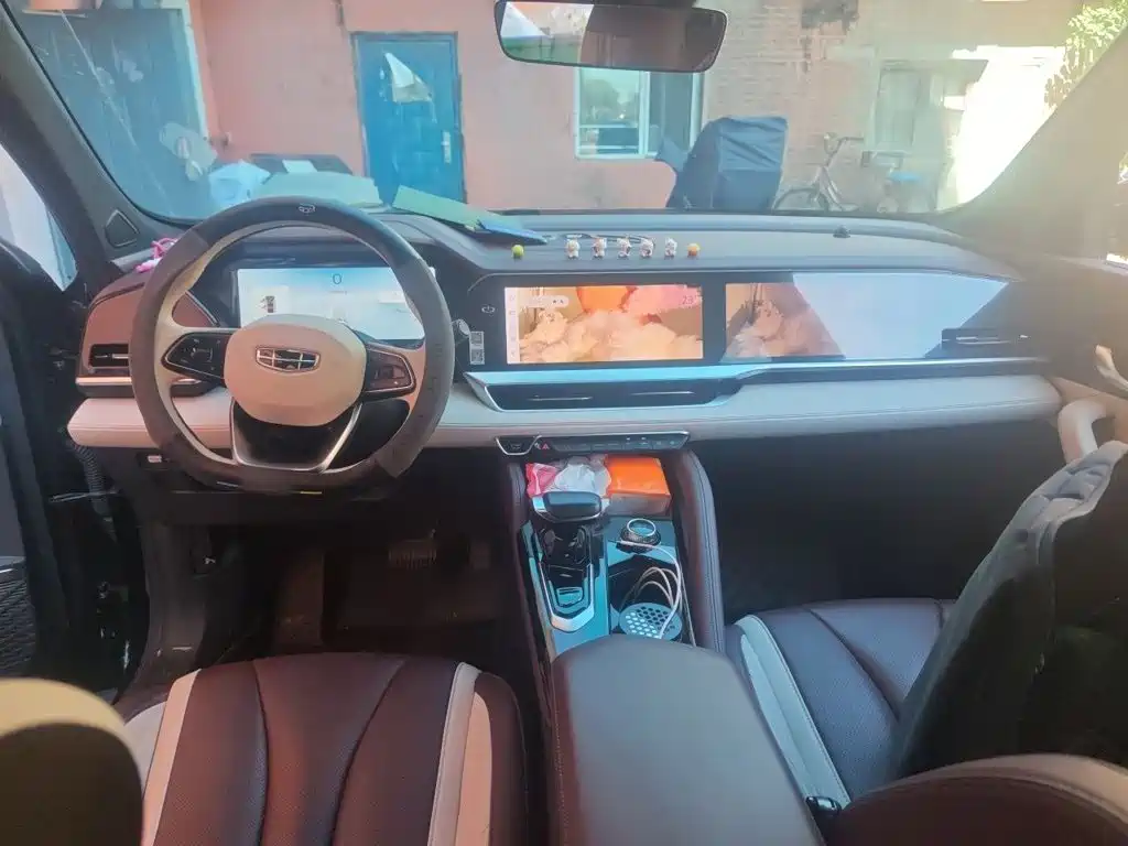 Geely Xingyue L — миниатюра 13