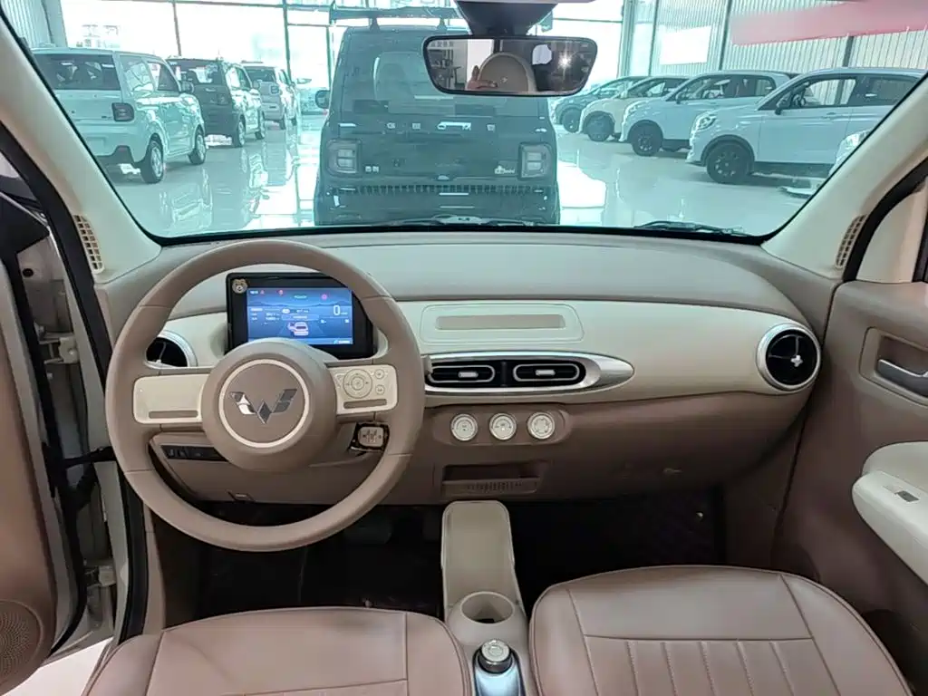 Wuling MINIEV — миниатюра 10