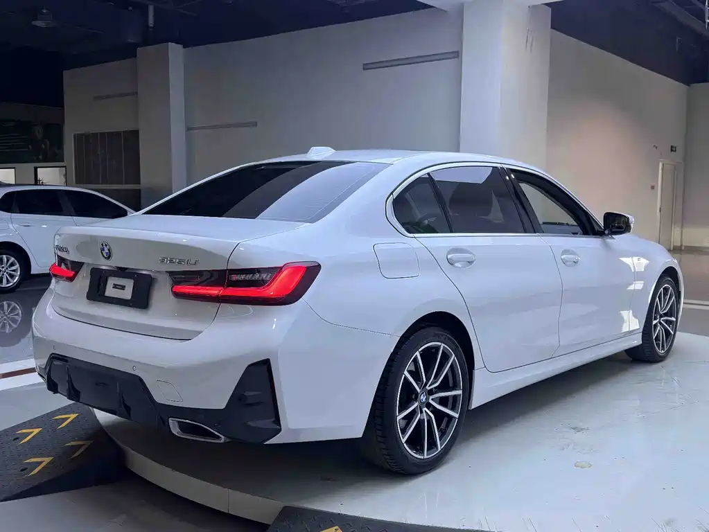 BMW 3 Series — миниатюра 7