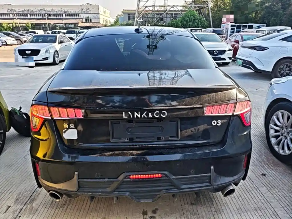 Lynk & Co 03 — миниатюра 6