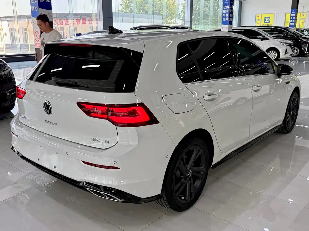 Volkswagen Golf — миниатюра 11