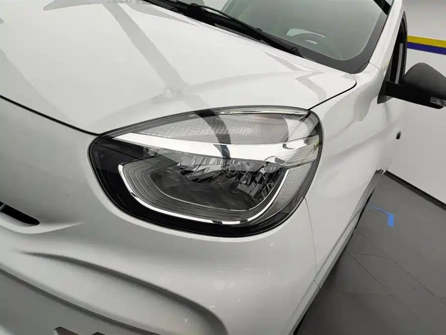 Roewe Clever 2021 302km мест