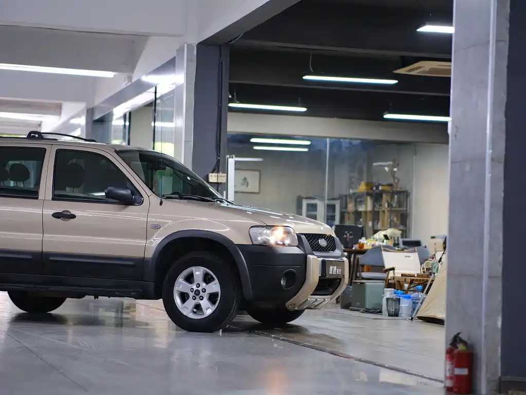 Ford Escape 2005 3.0 AT
