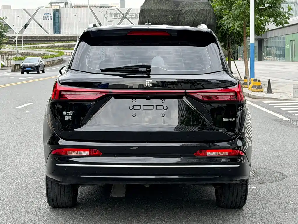 Landian E5 PLUS 2026 165km Ultra 7 мест