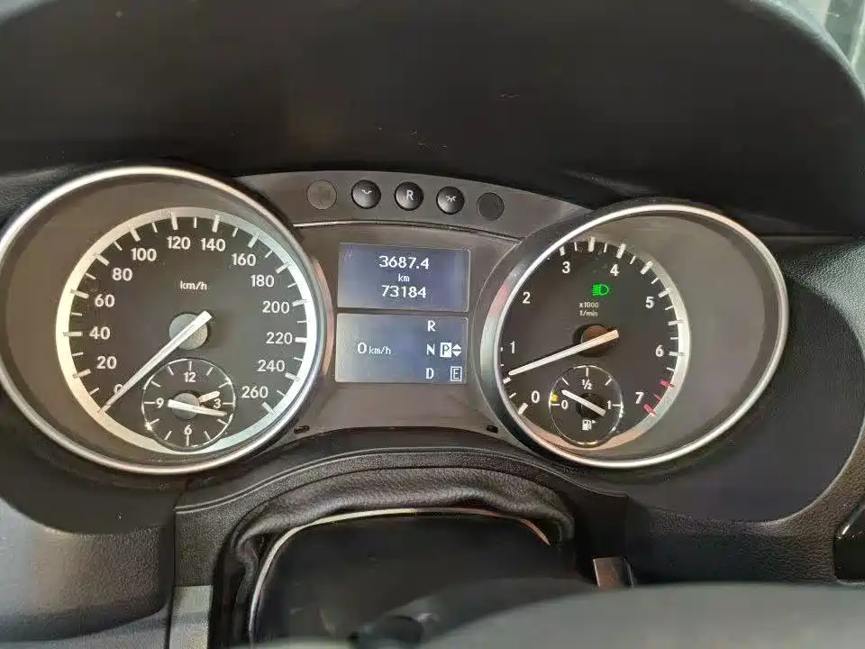 Mercedes-Benz R-Class — миниатюра 4
