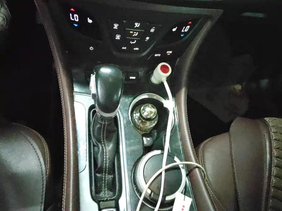 Buick Envision Plus — миниатюра 16