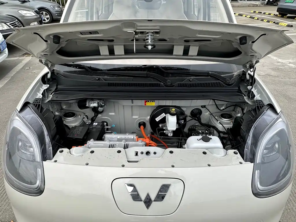 Wuling MINIEV — миниатюра 6