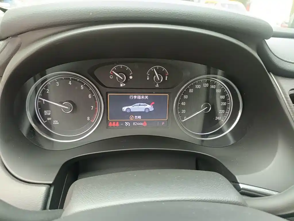 Buick LaCrosse — миниатюра 12