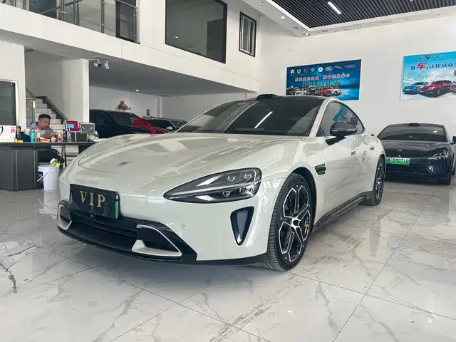 XIAOMI CAR XIAOMI SU7 2024