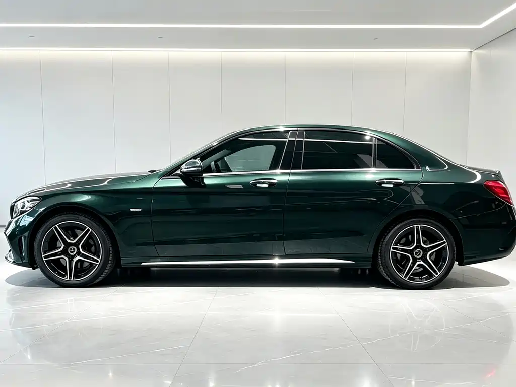 Mercedes-Benz C-Class — миниатюра 4