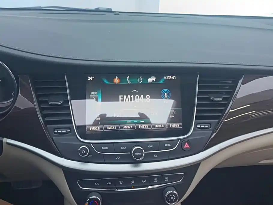 Buick Verano — миниатюра 13