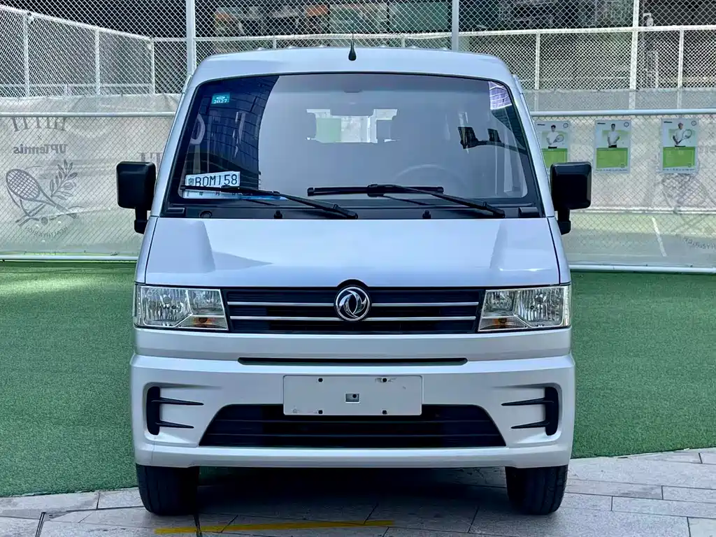 DONGFENG C56