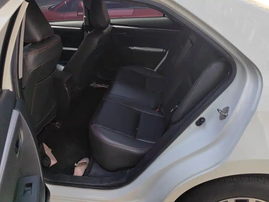 Toyota Corolla — миниатюра 11
