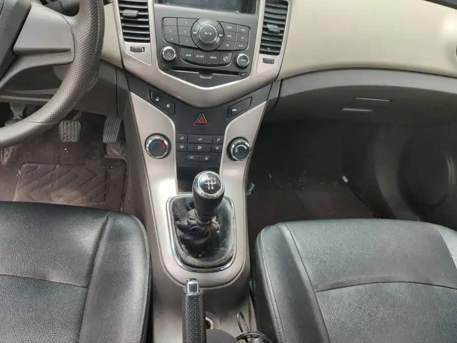 Chevrolet Cruze — миниатюра 16