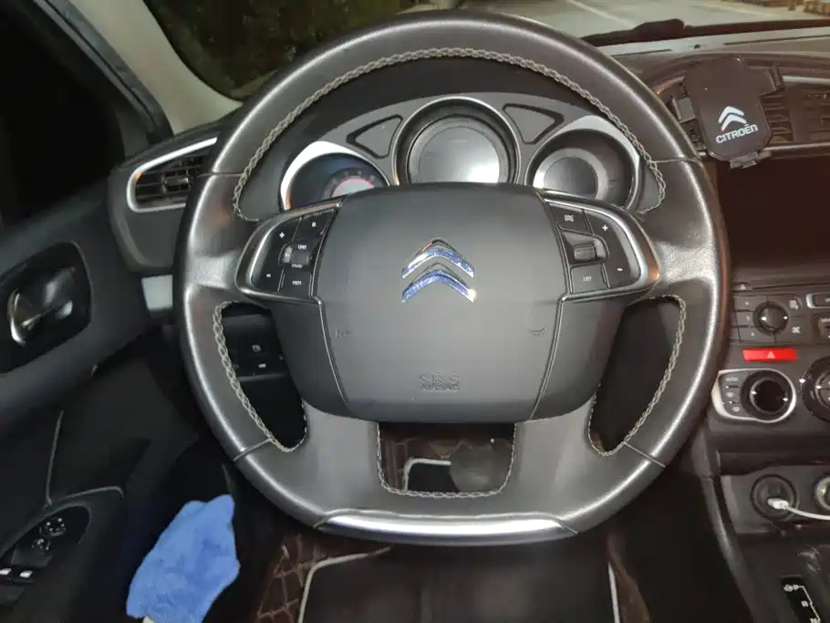Citroen C4L — миниатюра 15