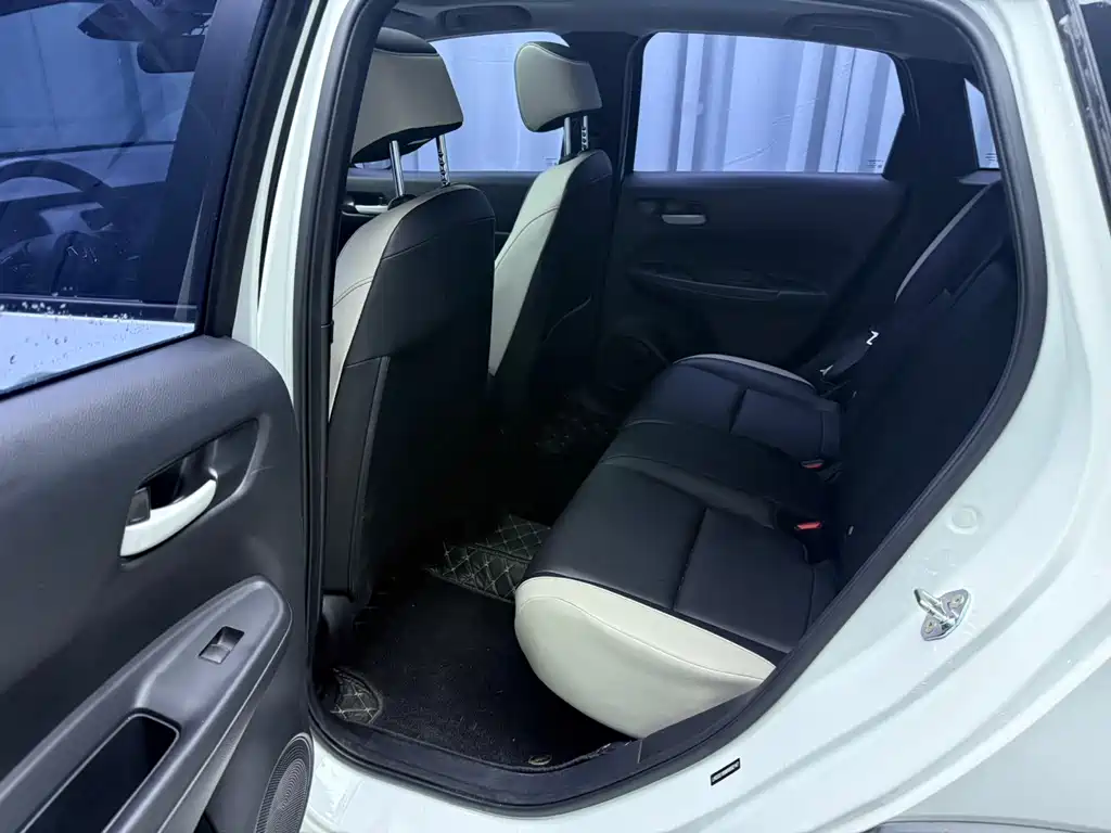 Honda Fit — миниатюра 15