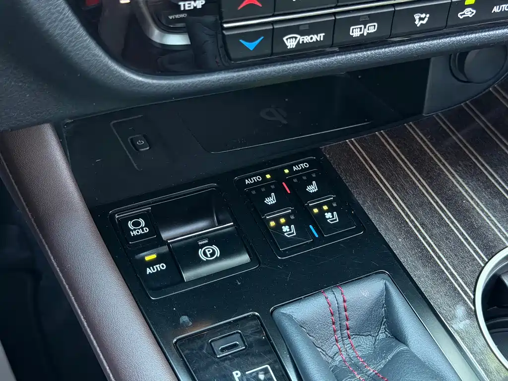 Lexus RX — миниатюра 15