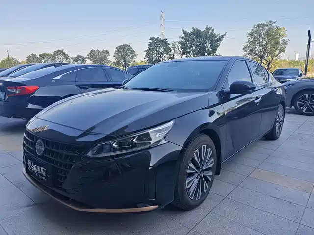 NISSAN TEANA