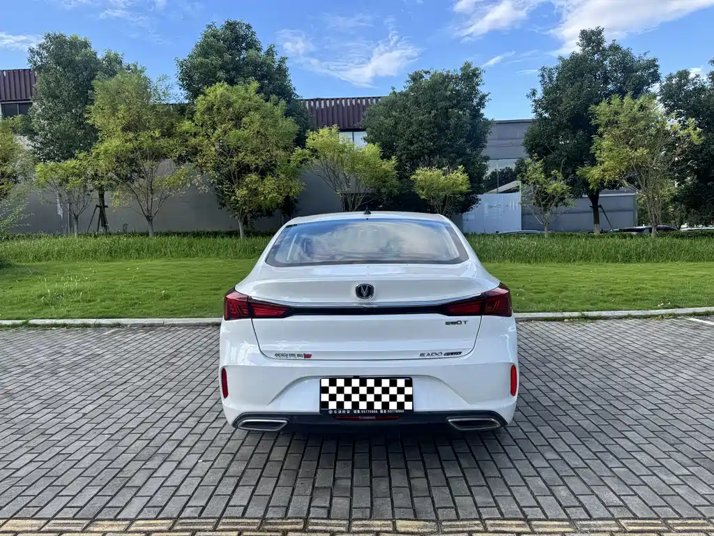 Changan Eado — миниатюра 8