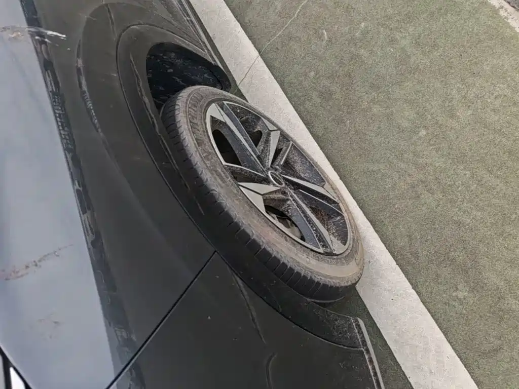Roewe RX5 eMAX — миниатюра 23