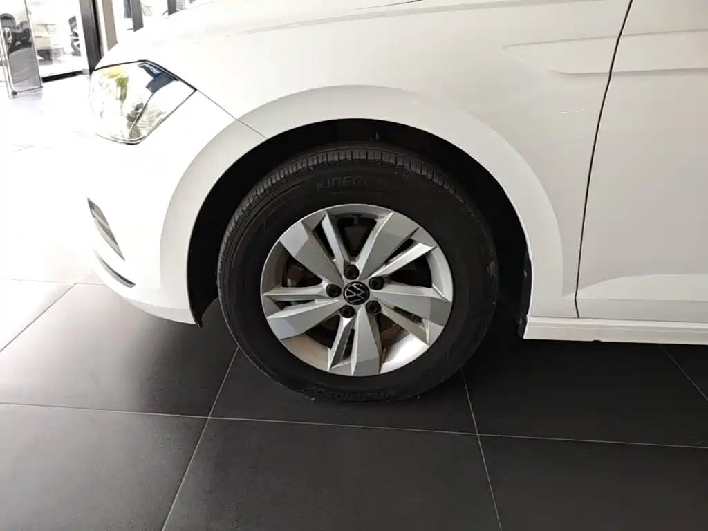 Volkswagen Polo — миниатюра 23