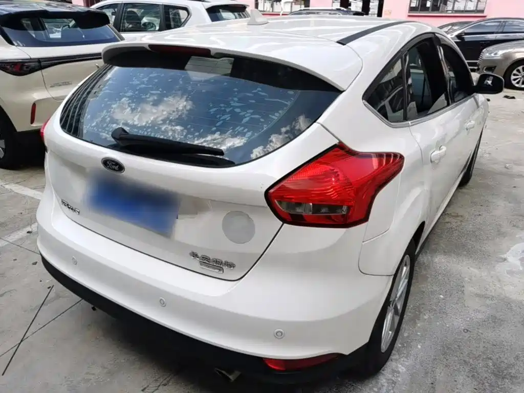Ford Focus — миниатюра 7