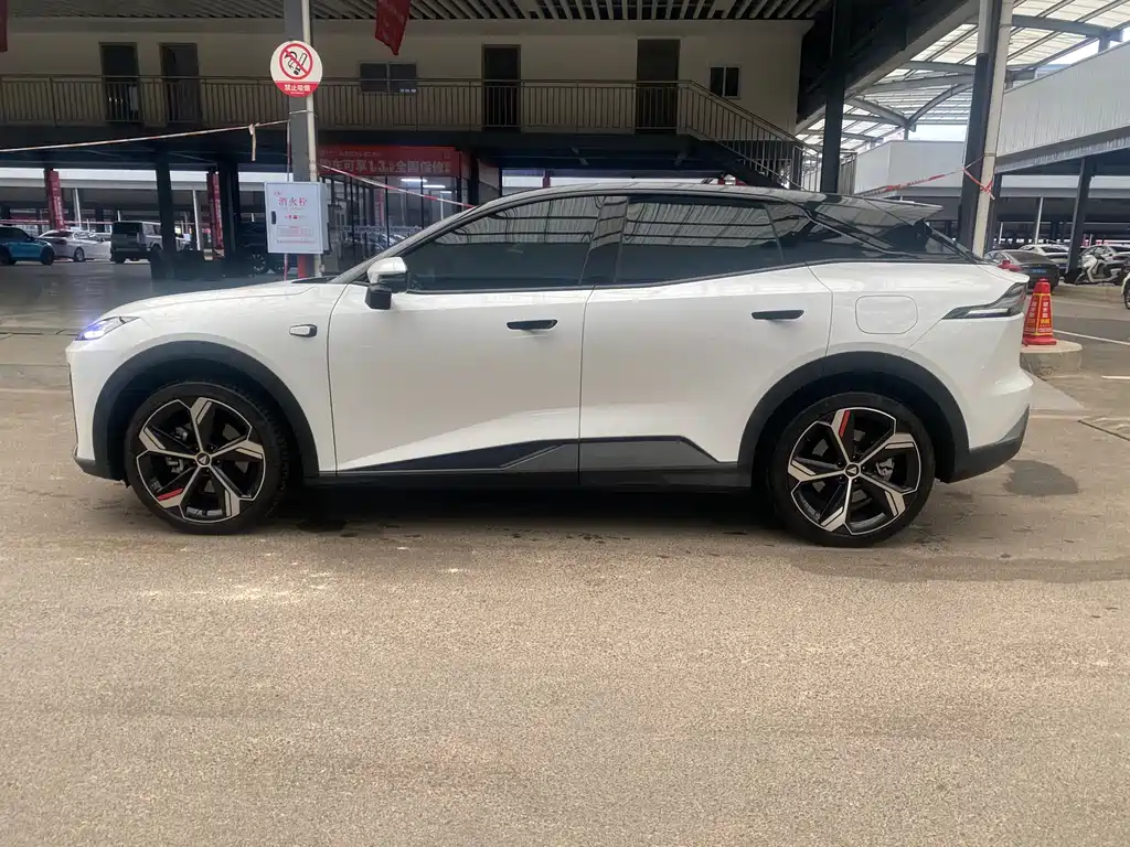 Changan Deepal DARK BLUE S07