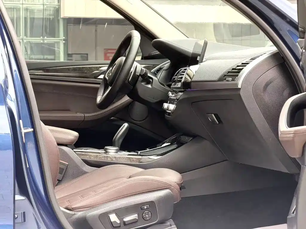 BMW X3 — миниатюра 6