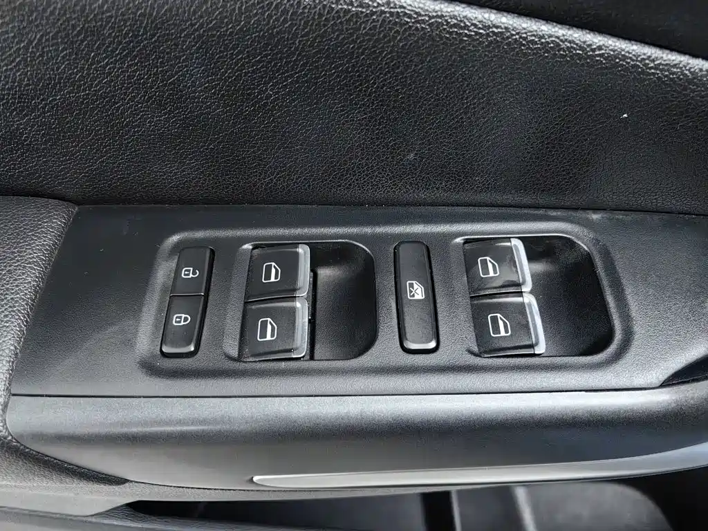 Chery Arrizo 5 — миниатюра 9
