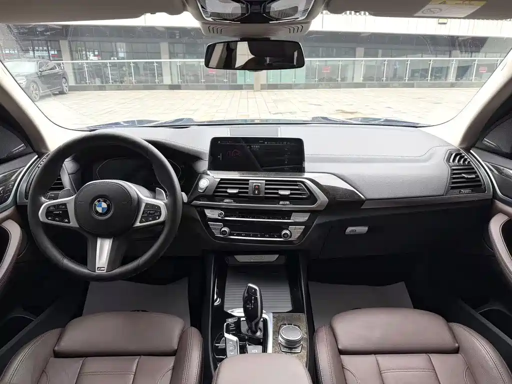 BMW X3 — миниатюра 8