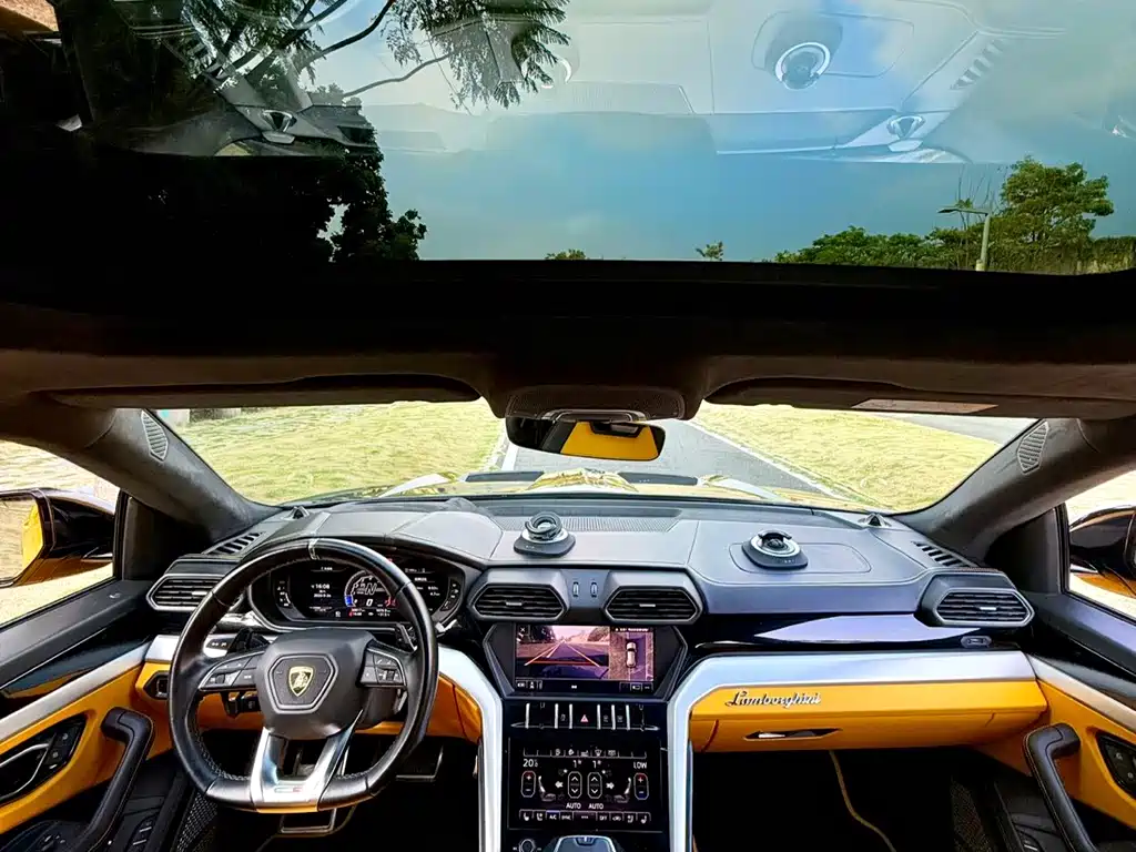 Lamborghini Urus — миниатюра 4