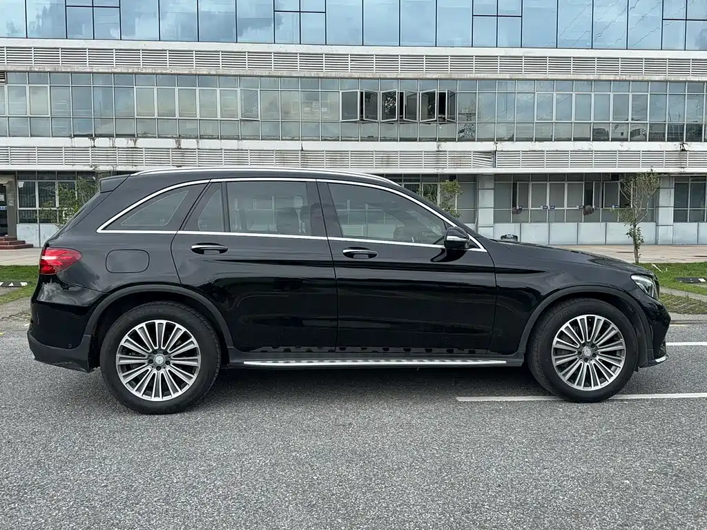 Mercedes-Benz GLC 2017 GLC 260 4MATIC