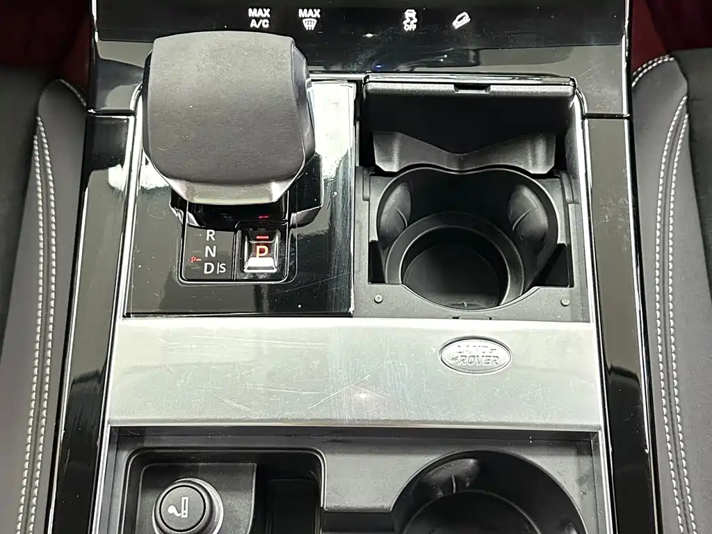 Land Rover Velar — миниатюра 16