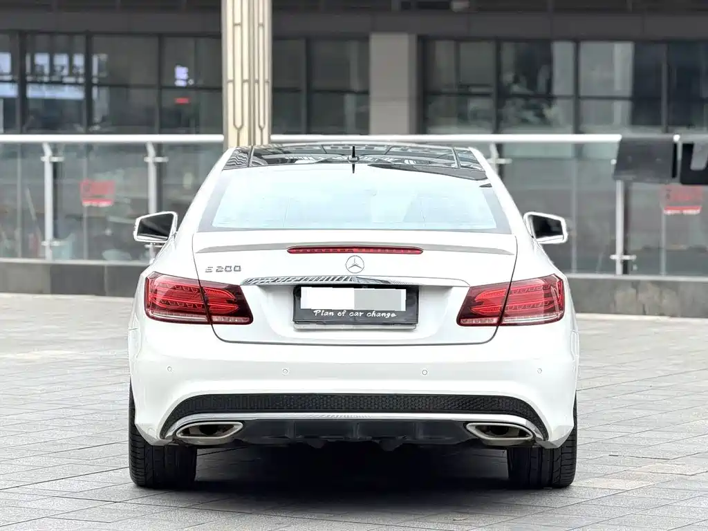 Mercedes-Benz E-Class (Import) — миниатюра 10