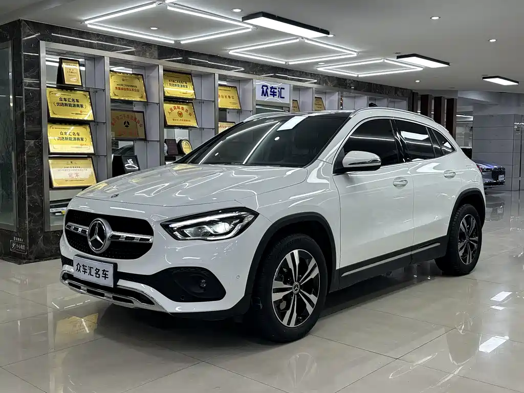 Mercedes-Benz GLA 2023