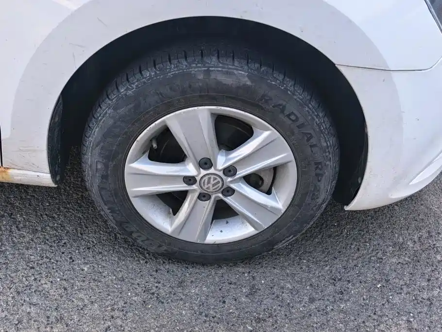 Volkswagen Jetta — миниатюра 6