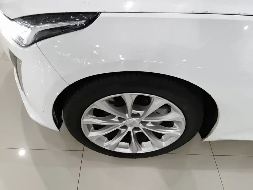 Cadillac CT5 — миниатюра 23